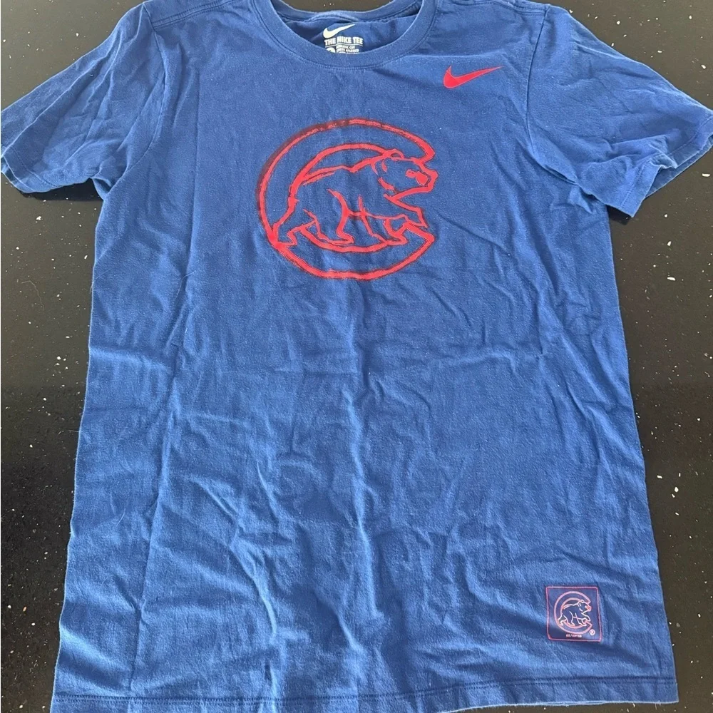 Nike Blue Chicago Cubs MLB Tee with Red Graphic